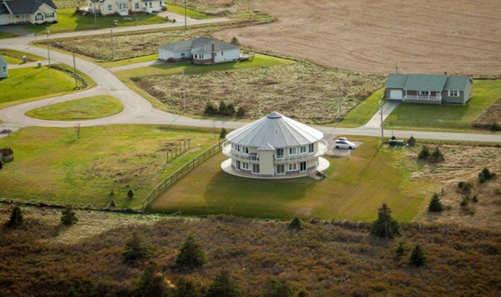 Around The Sea - Cana Da'S Rotating House, Suites & Tours North Rustico Exterior foto