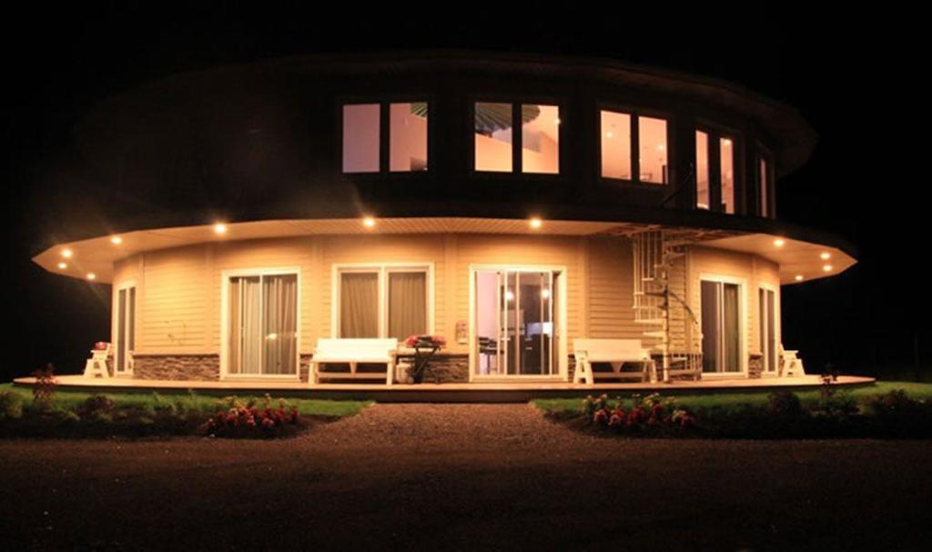 Around The Sea - Cana Da'S Rotating House, Suites & Tours North Rustico Exterior foto